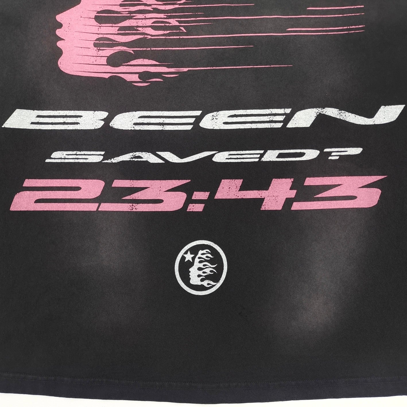 سويت شيرت أسود غامق