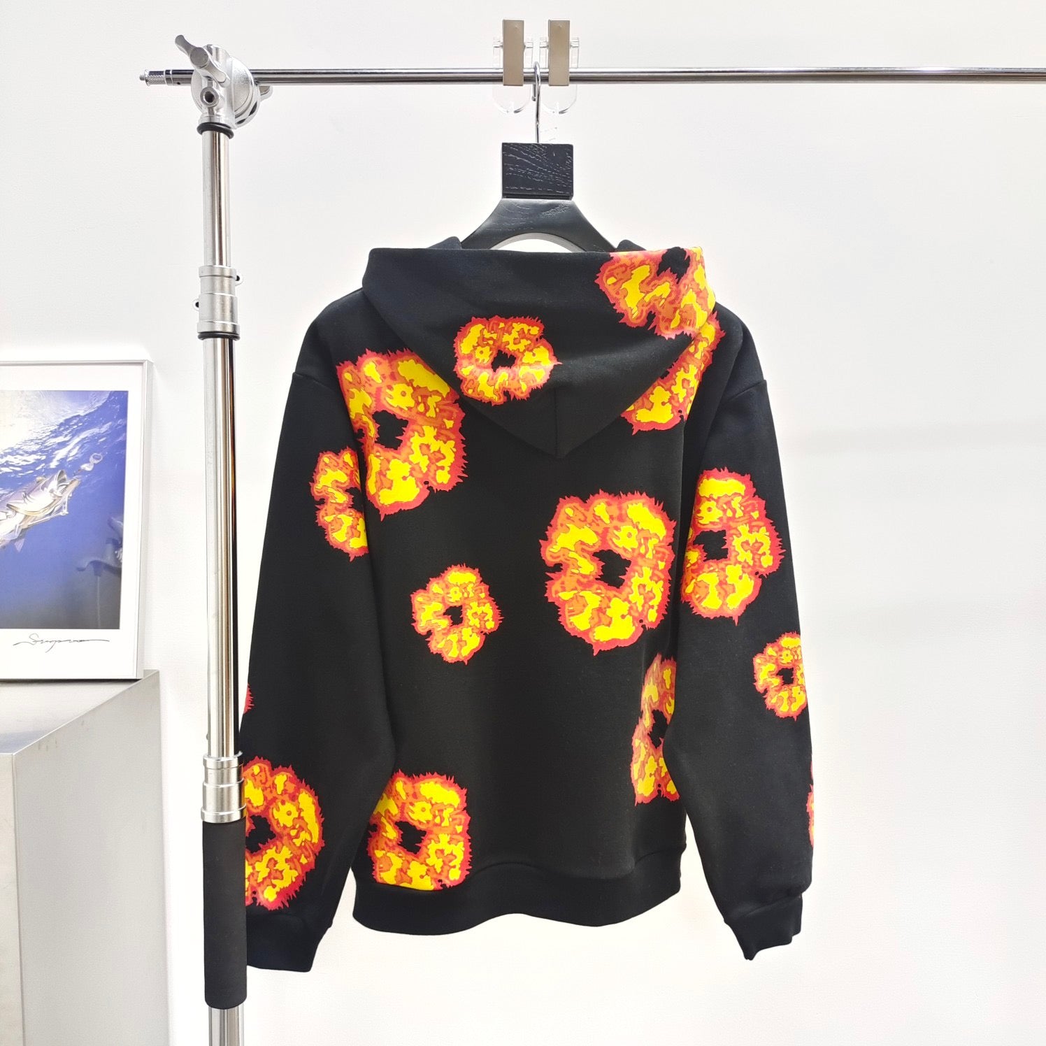 Schwarzer Hoodie