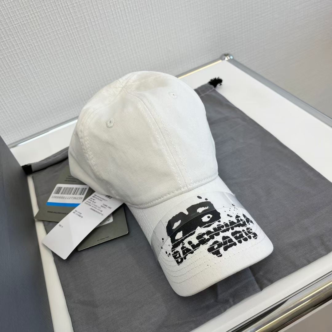 White and Black Cap - FashionHype.xyz