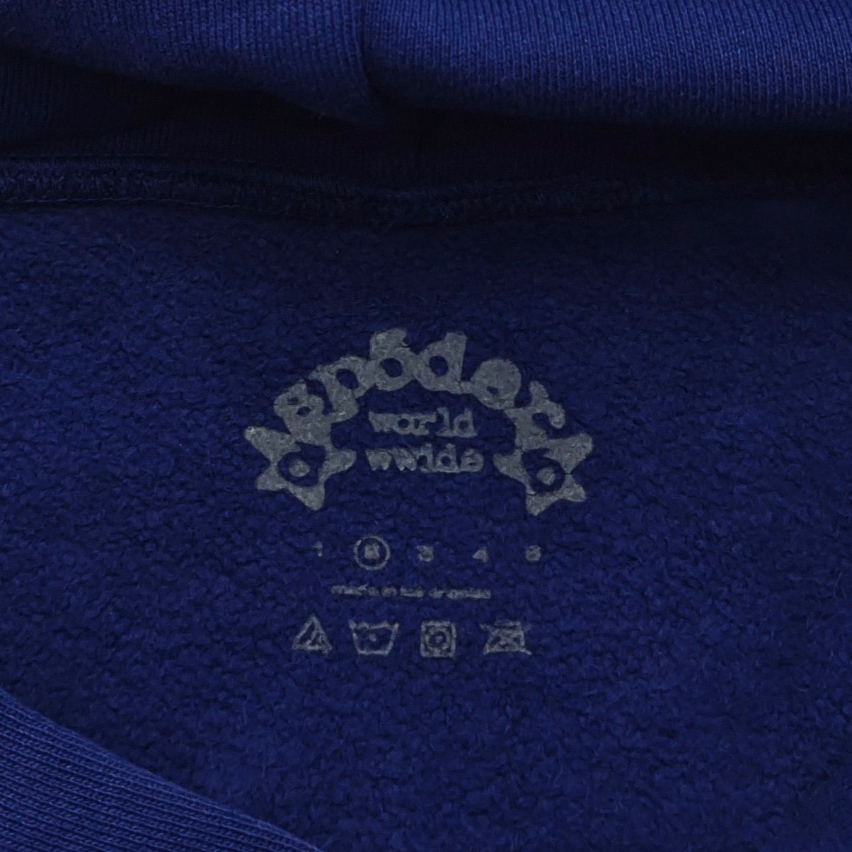 Blauer Hoodie