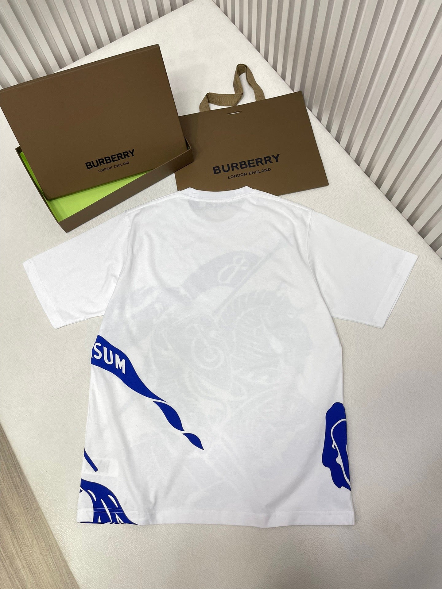 White T-shirts - FashionHype.xyz