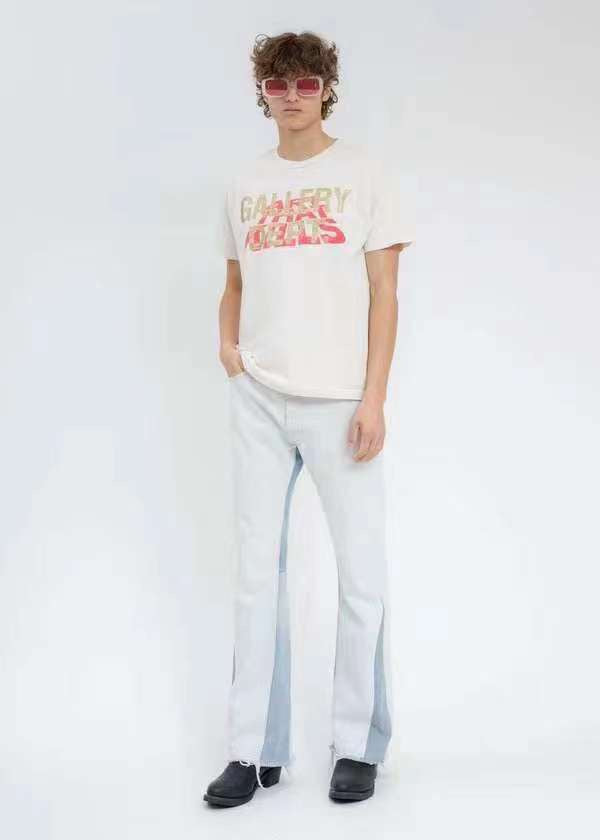 تي شيرت أبيض