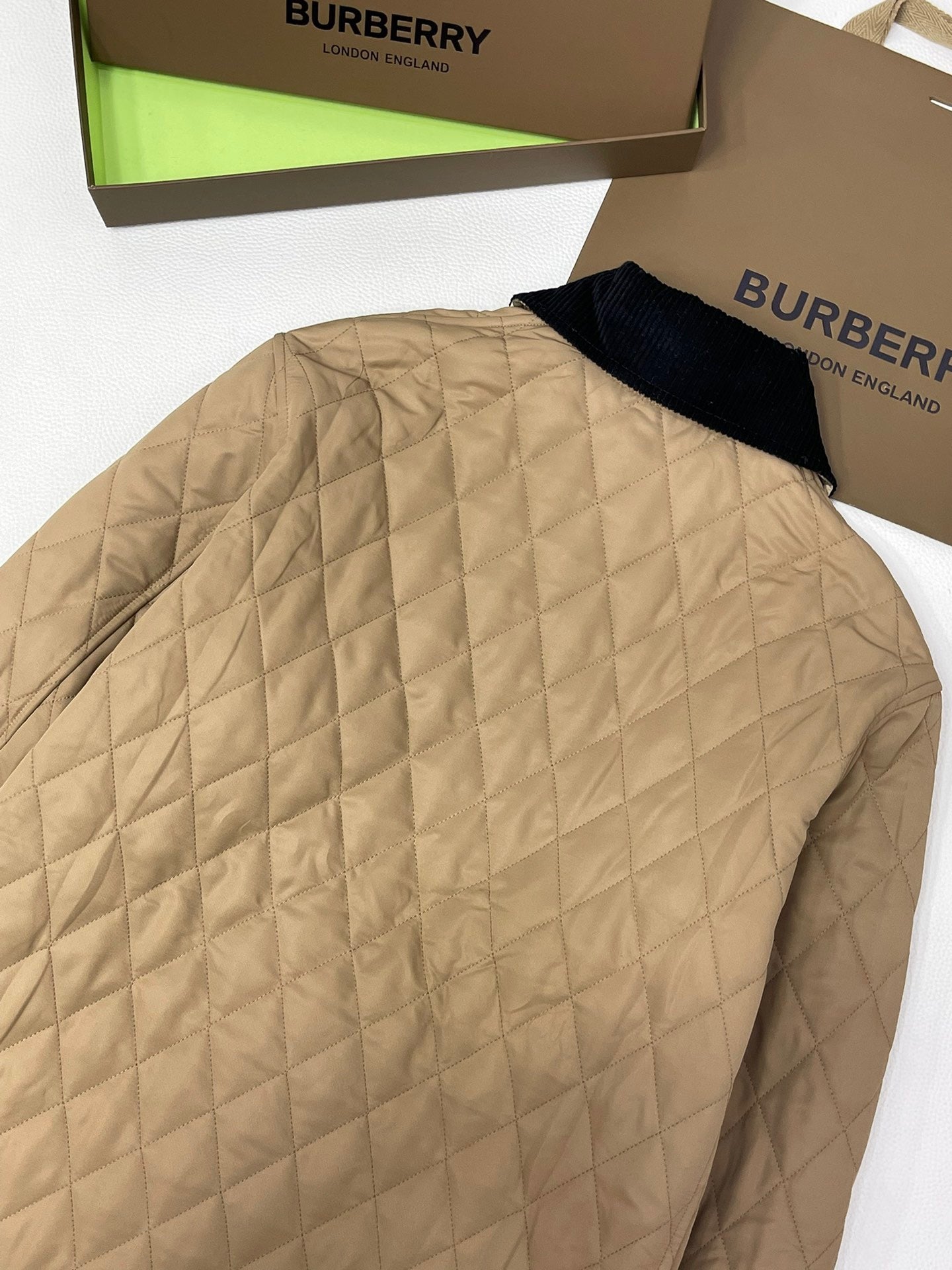Graue Jacke