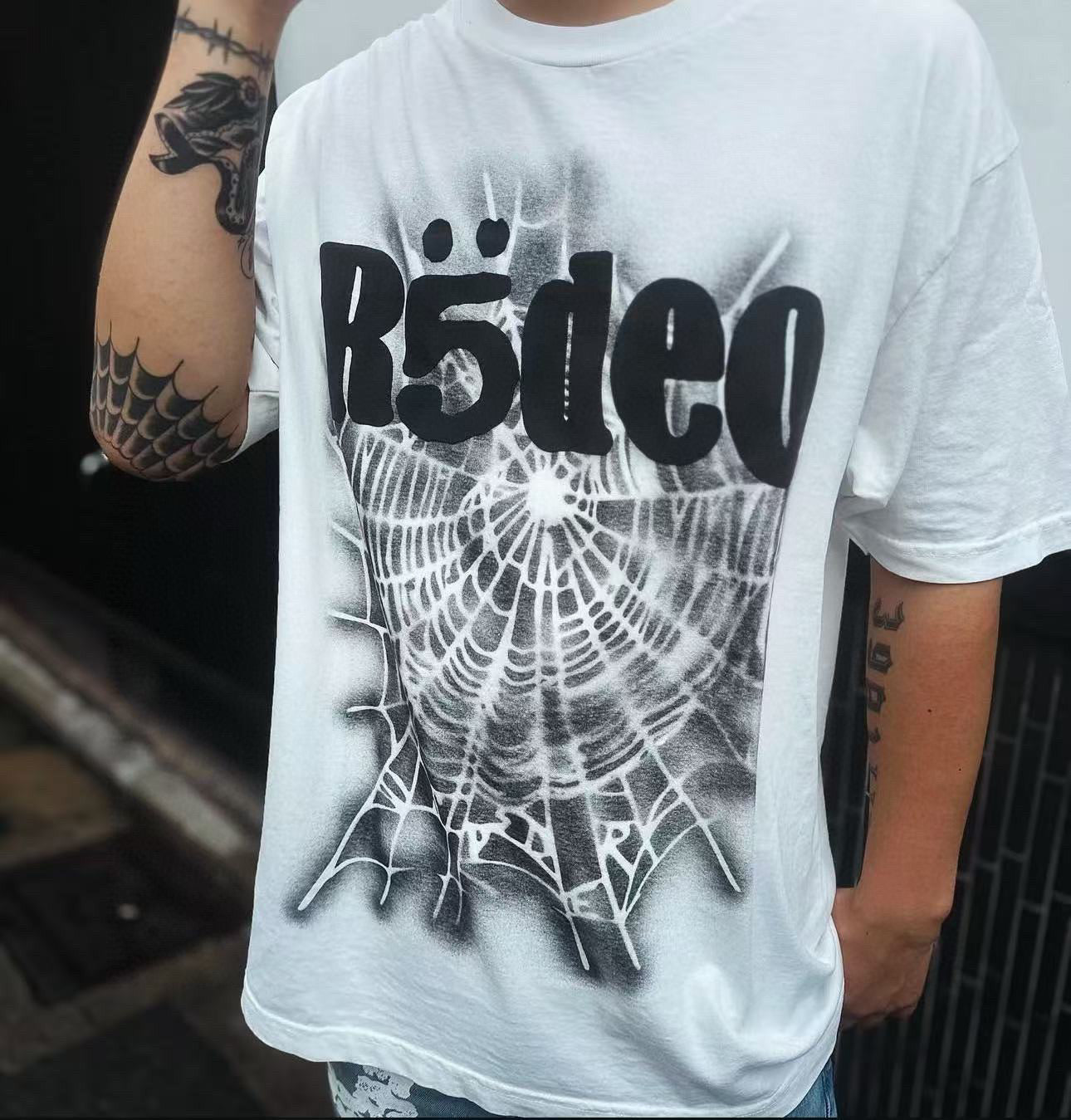 Weißes T-Shirt
