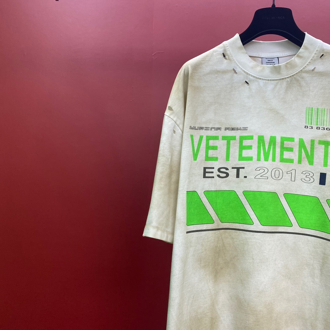 Mehrfarbiges T-Shirt