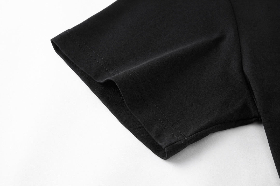 Black and White T-shirt - FashionHype.xyz