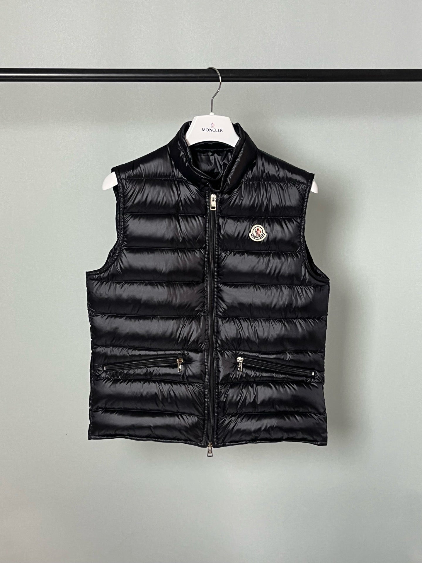 Black Vest - FashionHype.xyz
