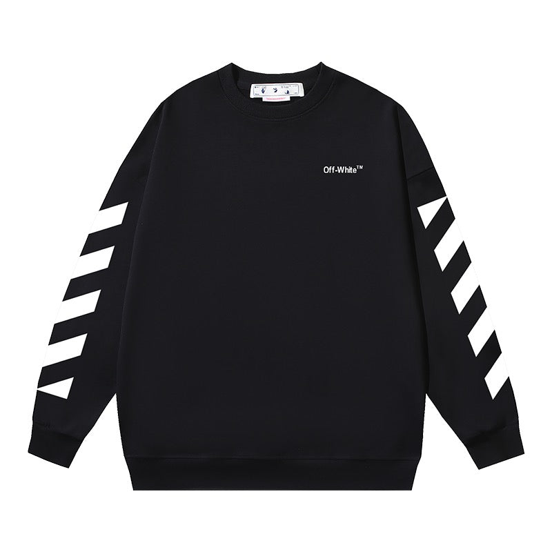 weißes und schwarzes Sweatshirt