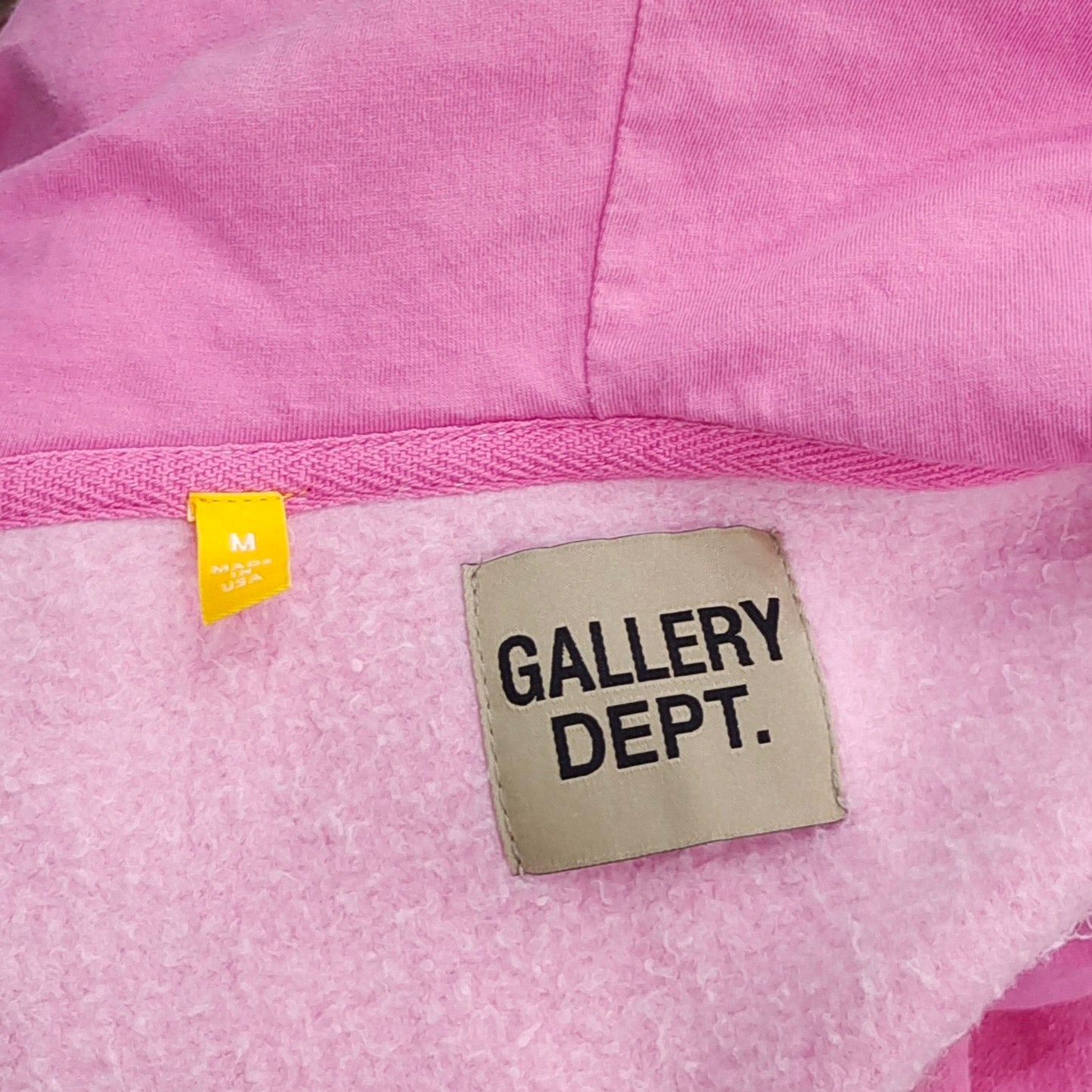 هودي أصفر ووردي