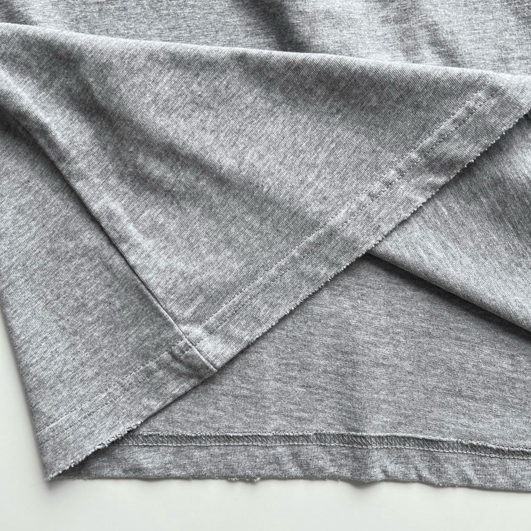 Graues T-Shirt