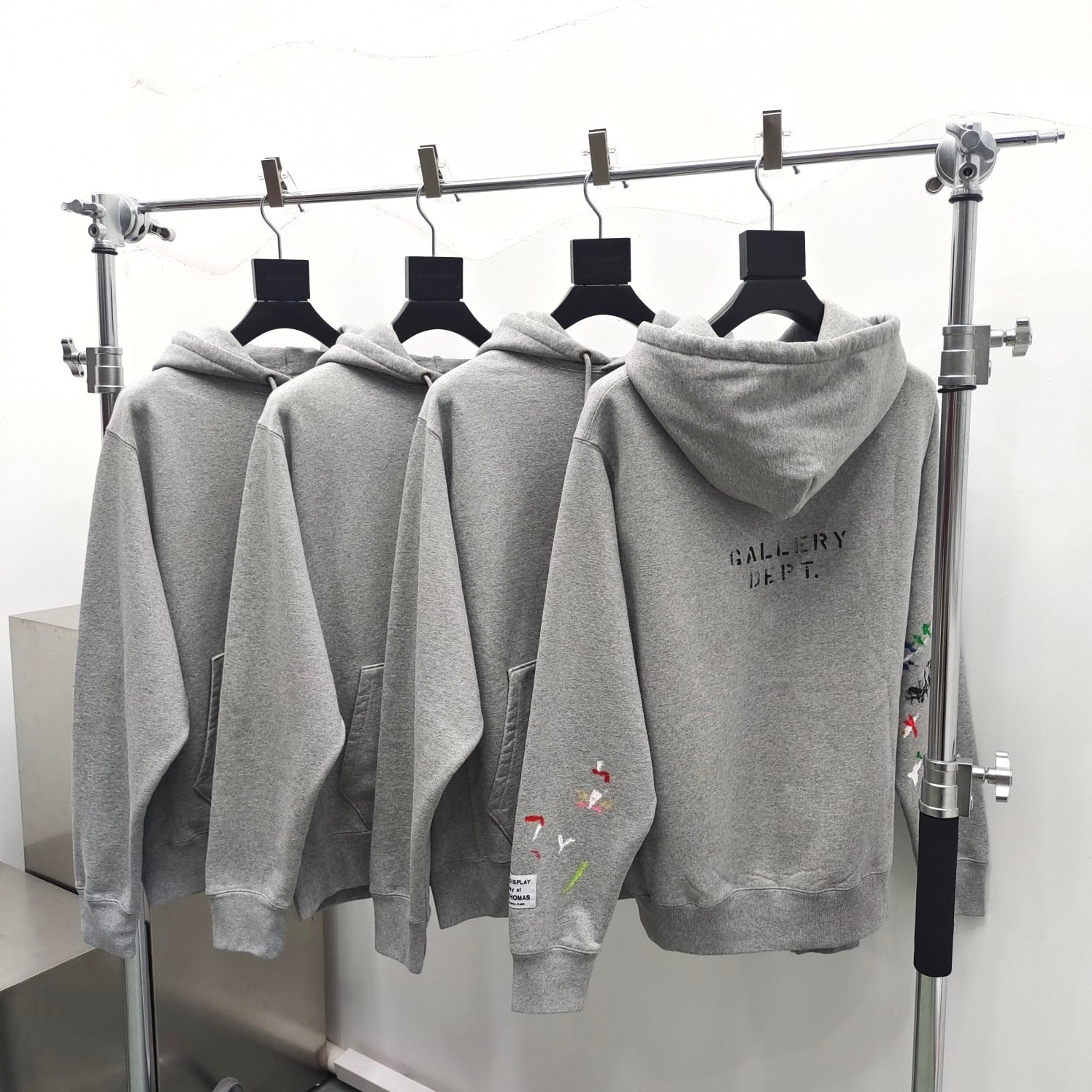 Grauer Hoodie