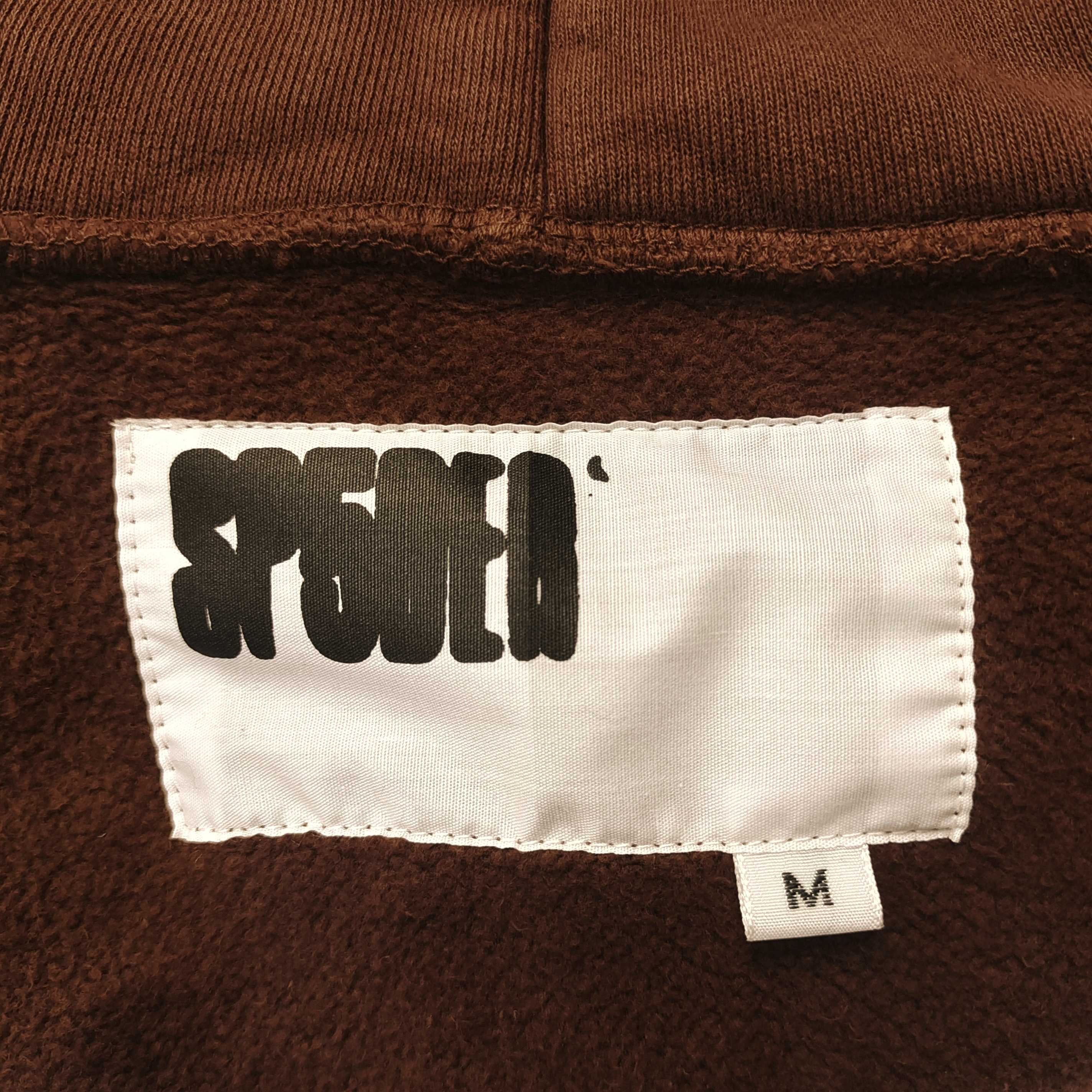 Brauner Kapuzenpullover