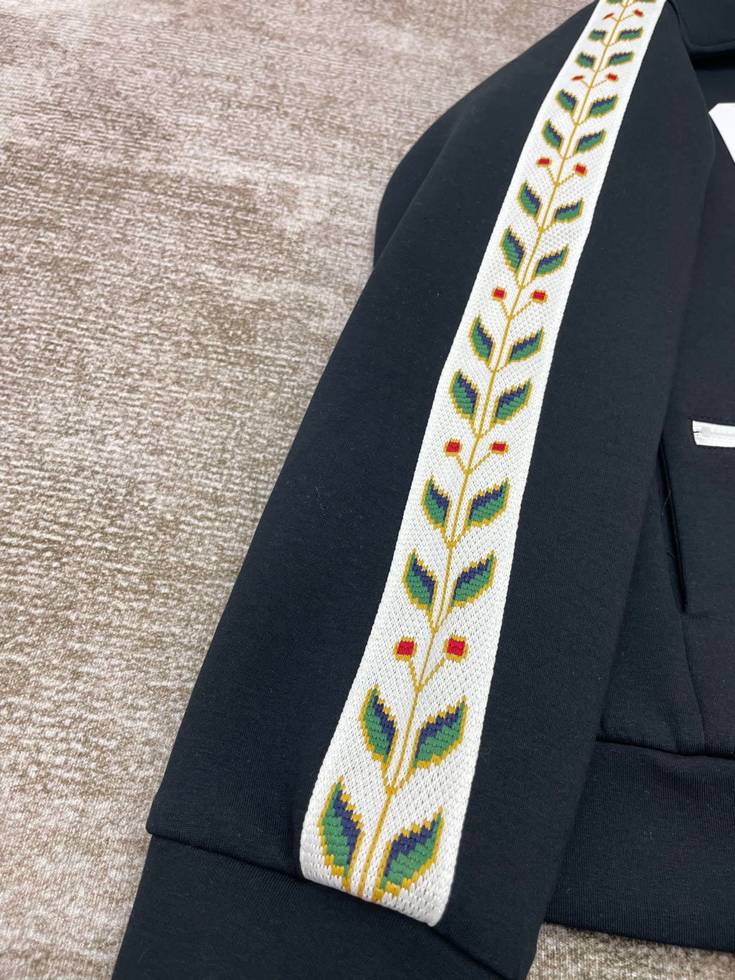 Schwarze Jacke