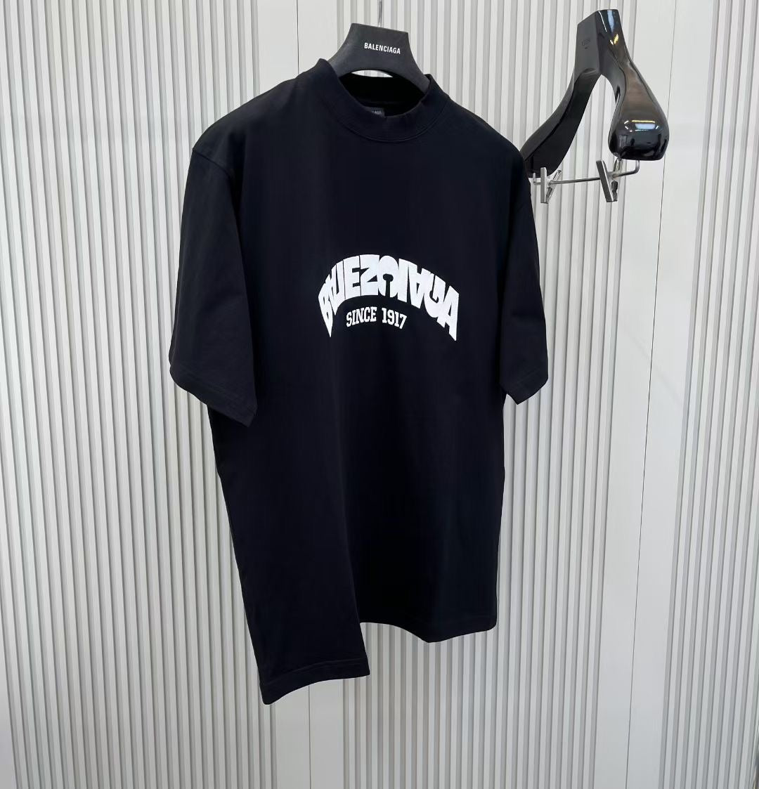 Camiseta en blanco y negro