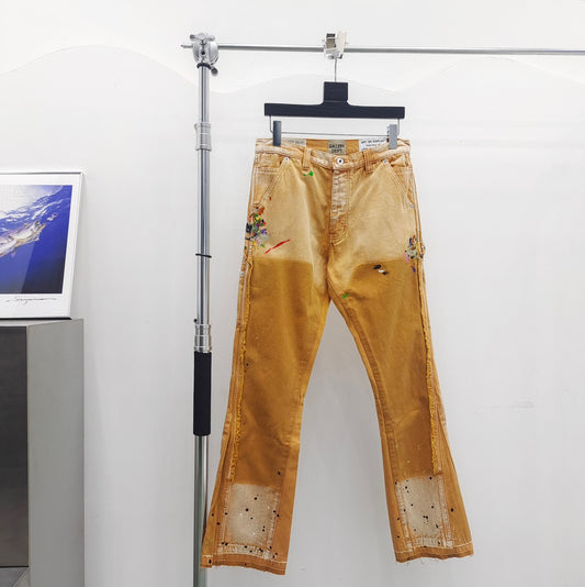Gelbgraue Hose
