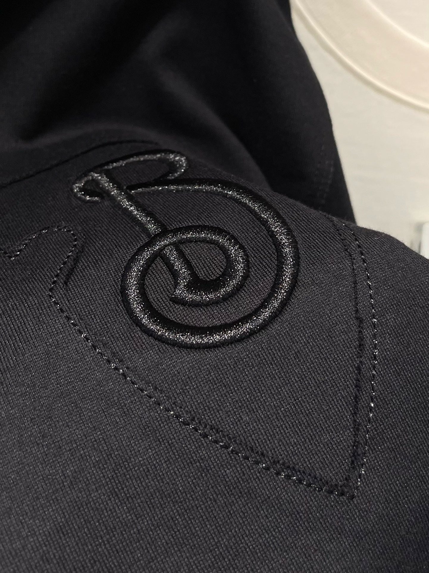 Mehrfarbiges T-Shirt