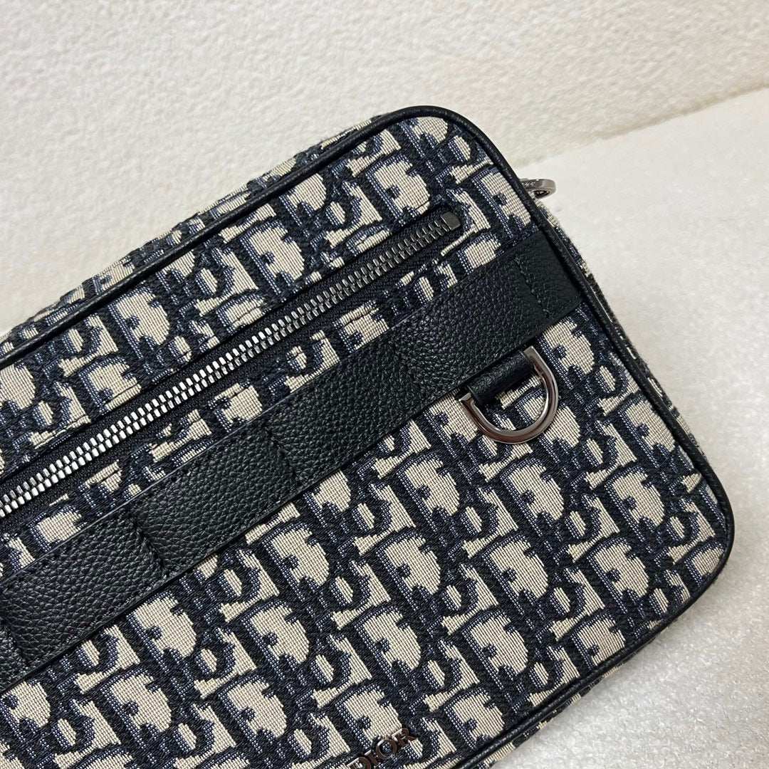 Schwarzgraue Tasche