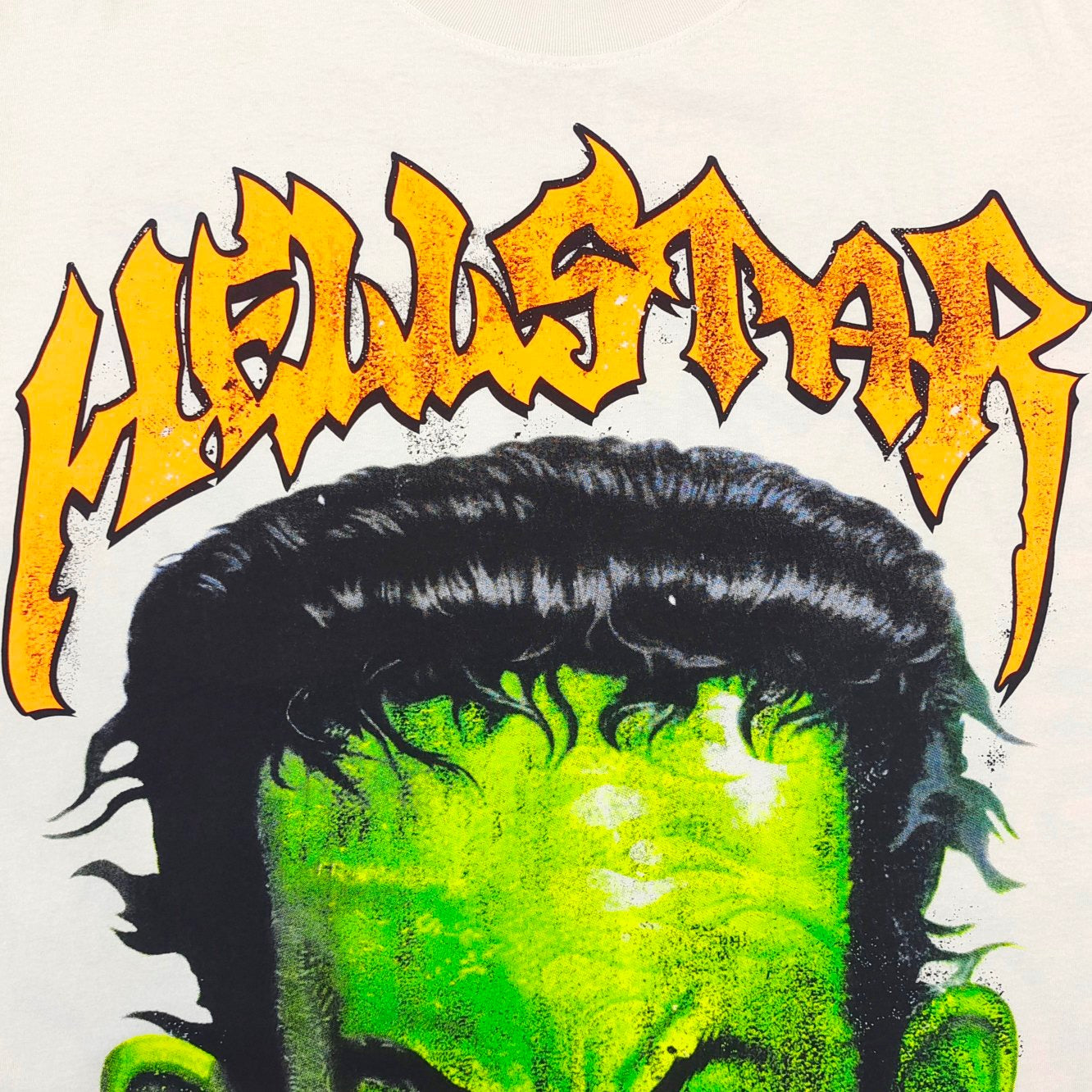 weißes T-Shirt