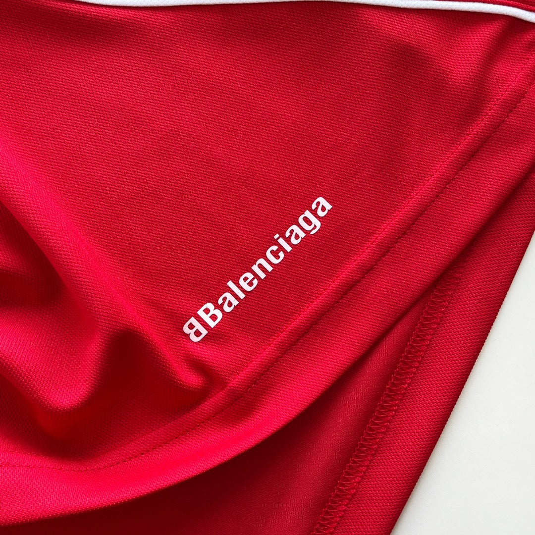 Black and Red T-shirt - FashionHype.xyz