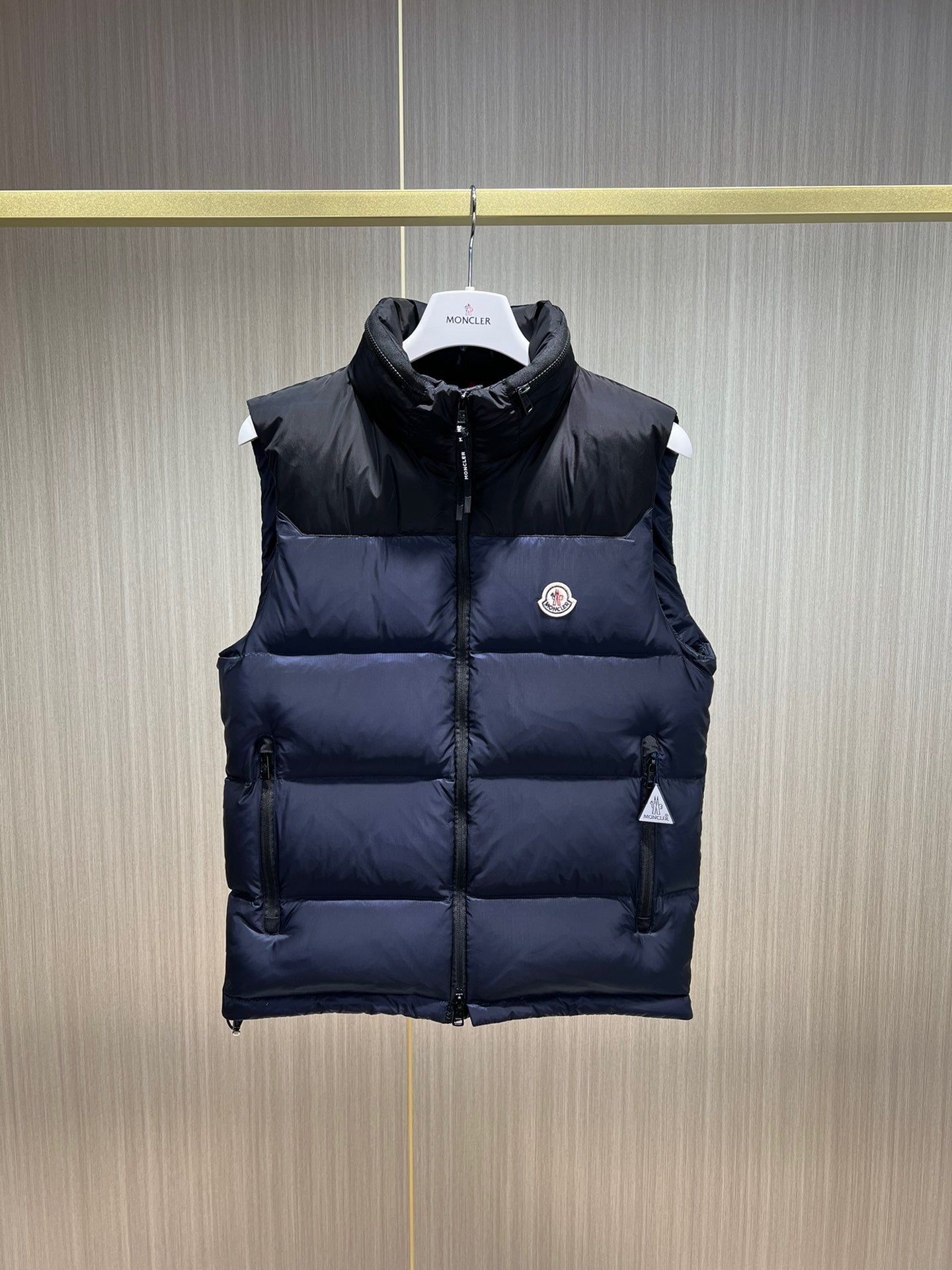 Black Vest - FashionHype.xyz