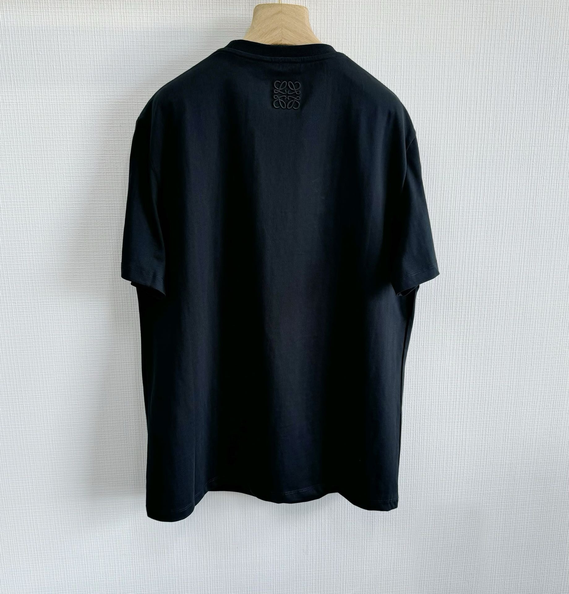Black T-Shirt - FashionHype.xyz
