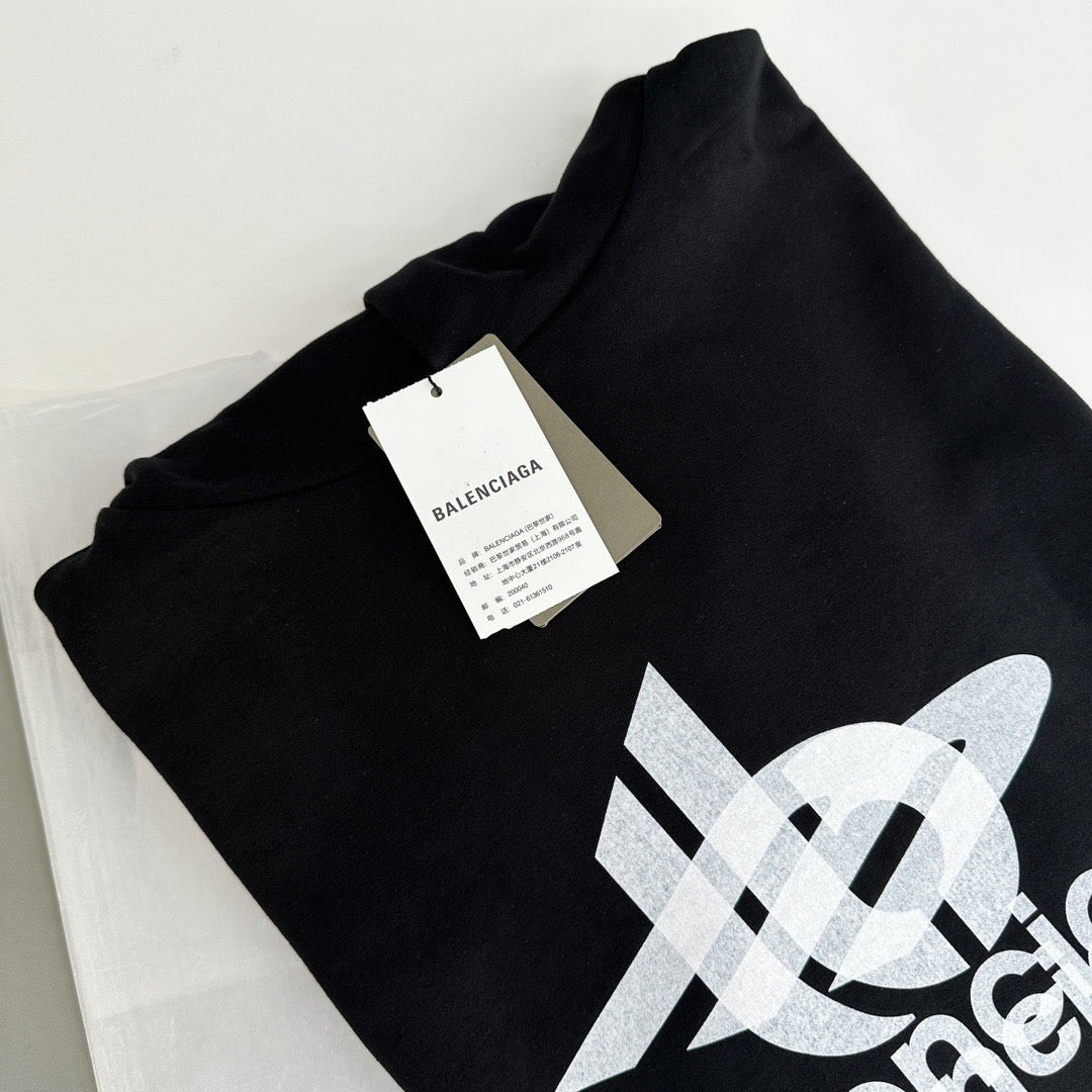 Dunkelblauer Hoodie