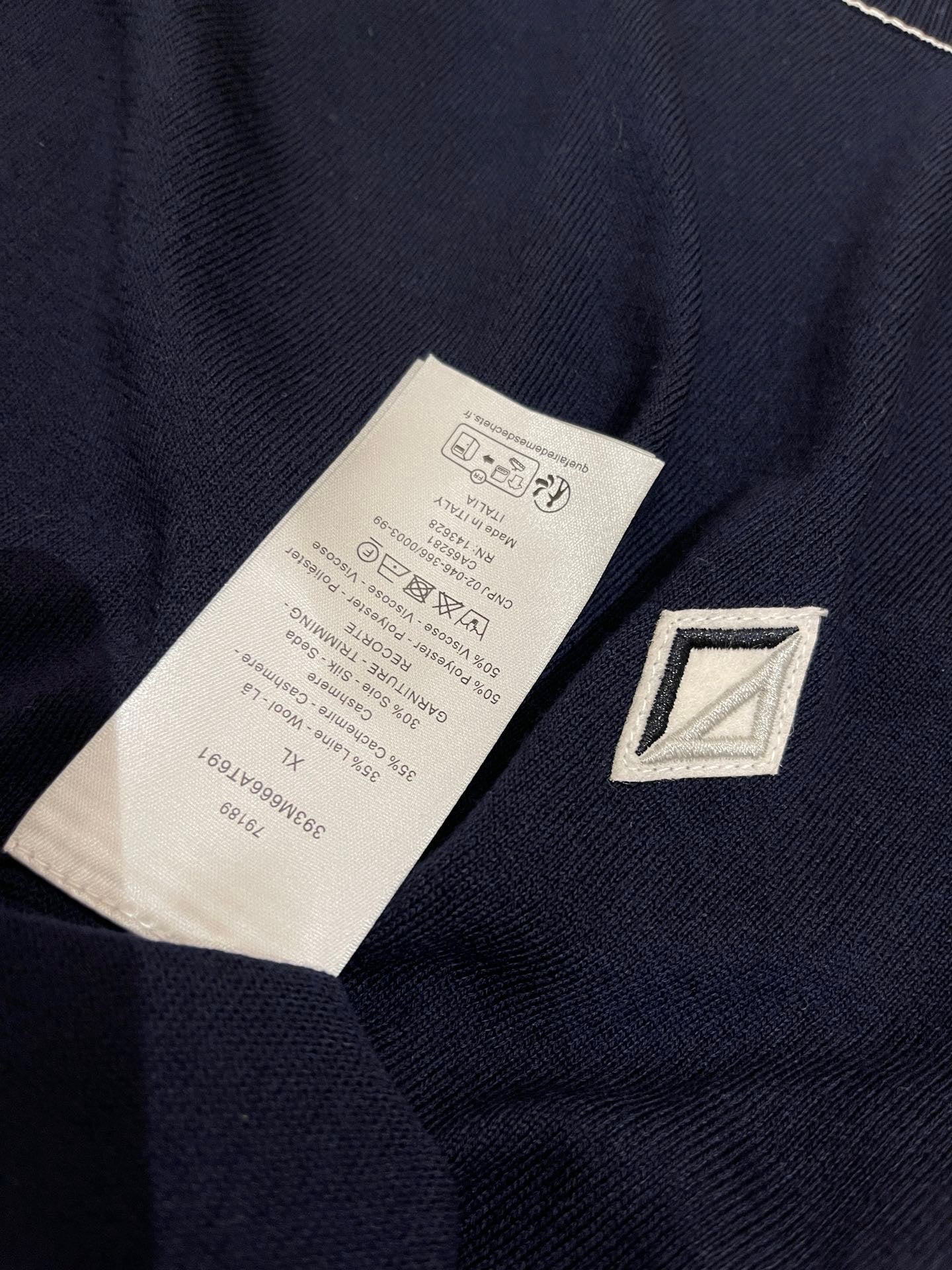Blue T-shirt - FashionHype.xyz