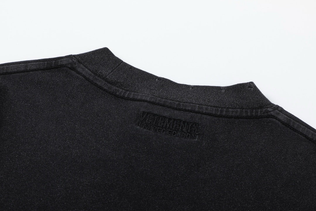 Black Sweatshirt - FashionHype.xyz