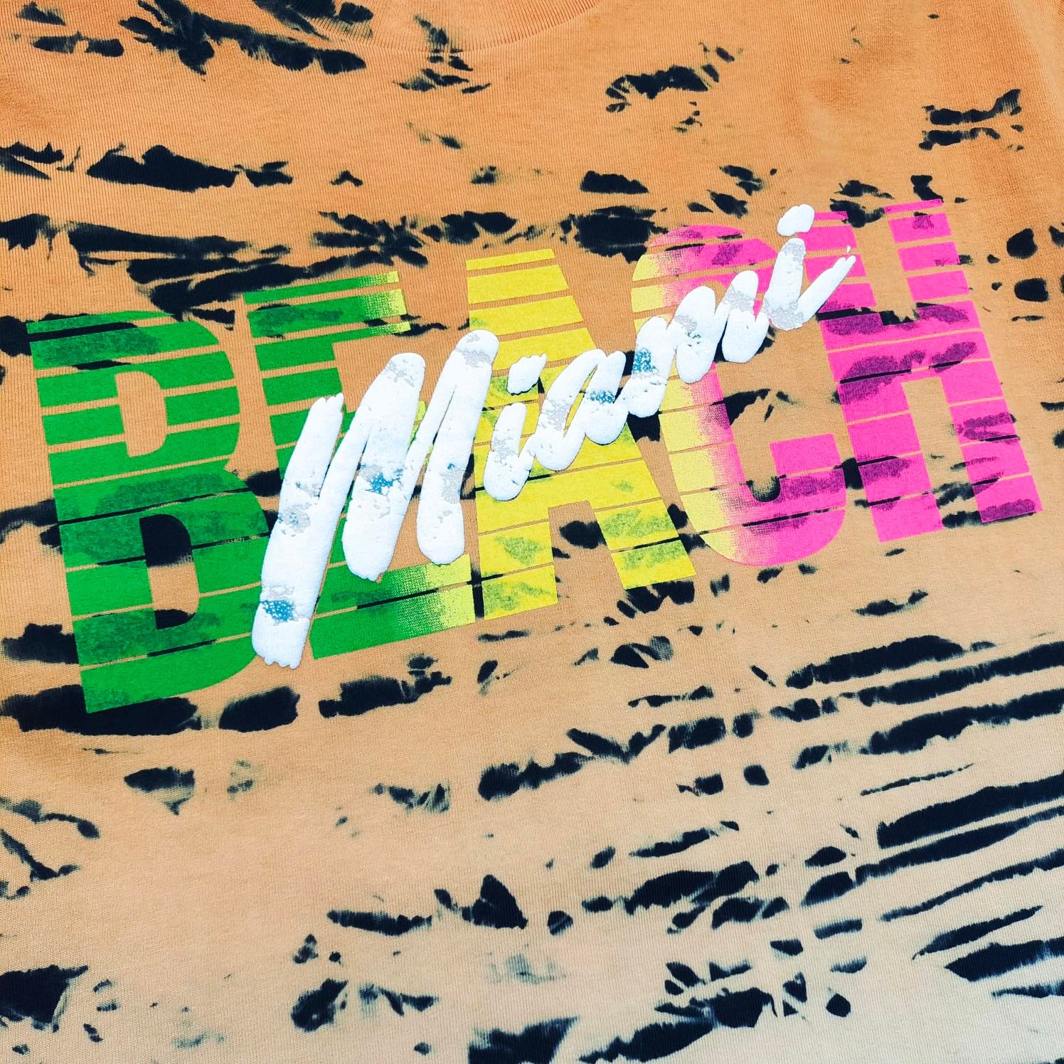Mehrfarbiges T-Shirt