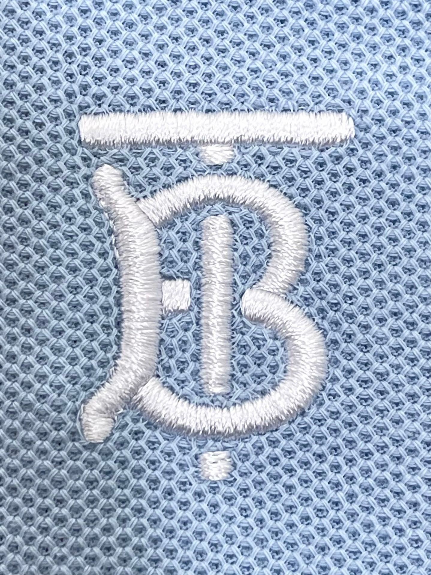 Poloshirt in Schwarz, Weiß, Marineblau und Hellblau
