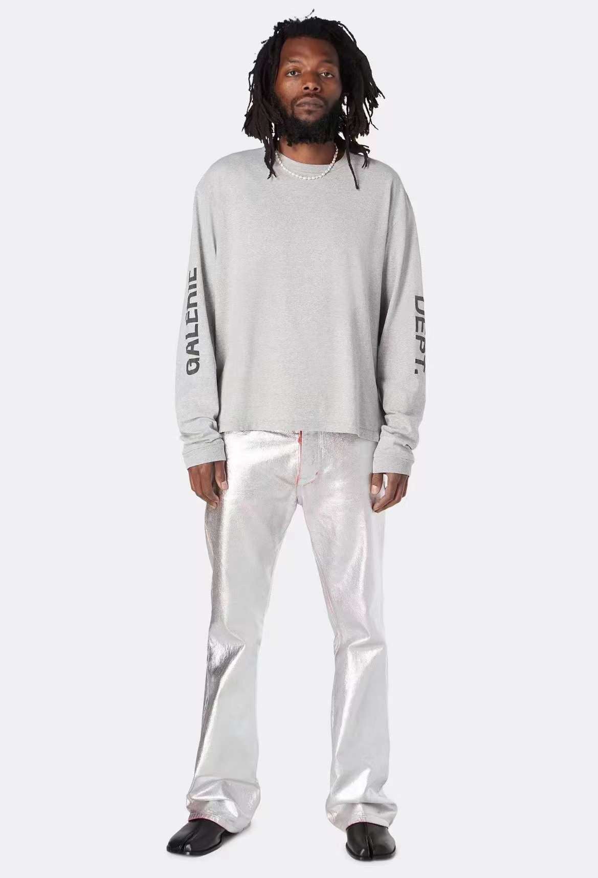 Graues Sweatshirt