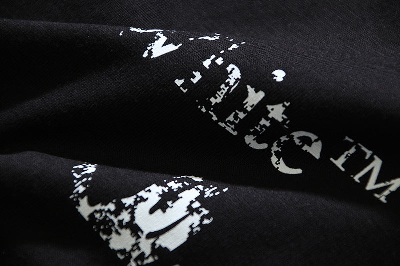 Dark black and Black T-shirt - FashionHype.xyz