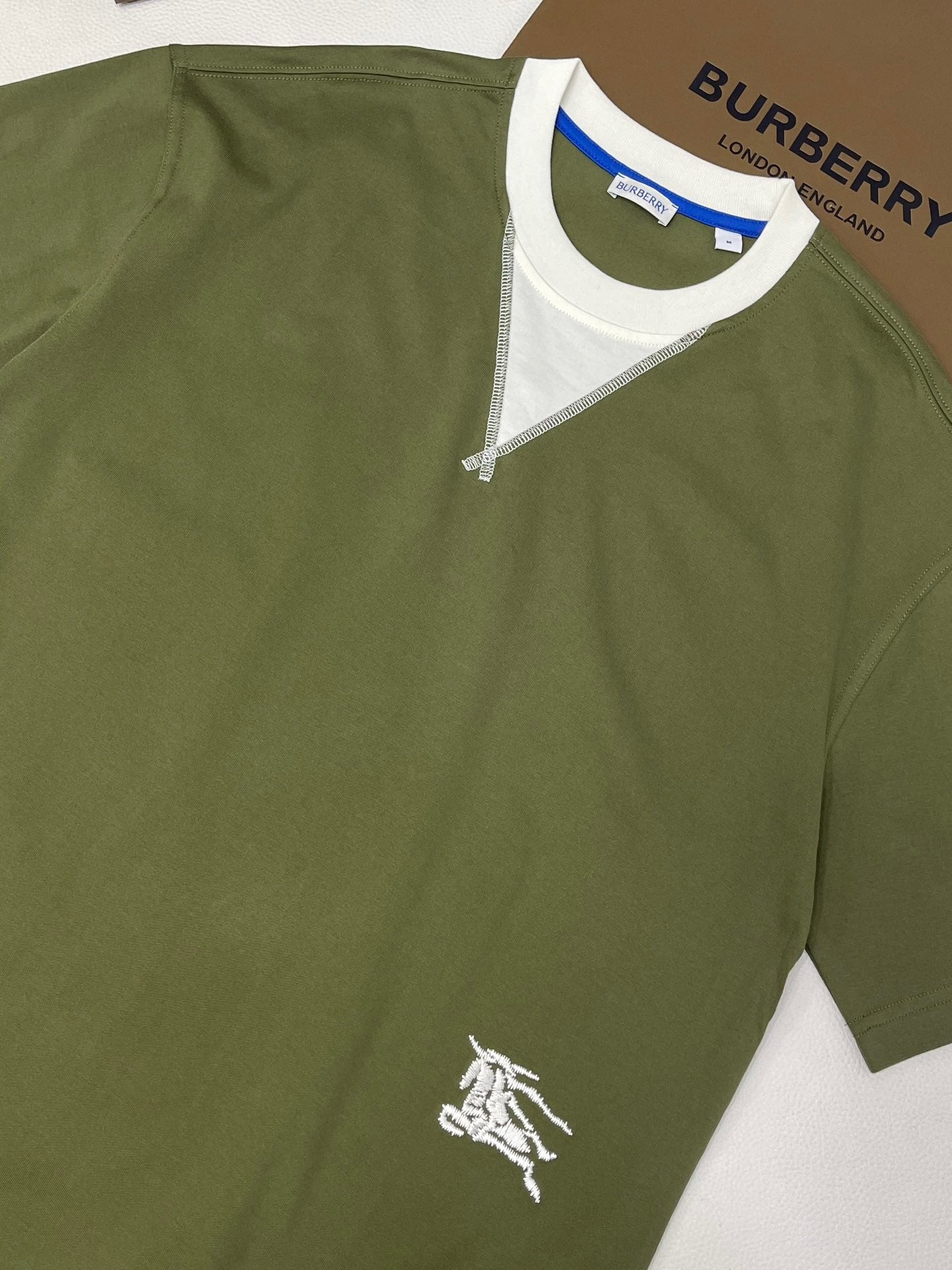 Grey and Green T-shirt - FashionHype.xyz