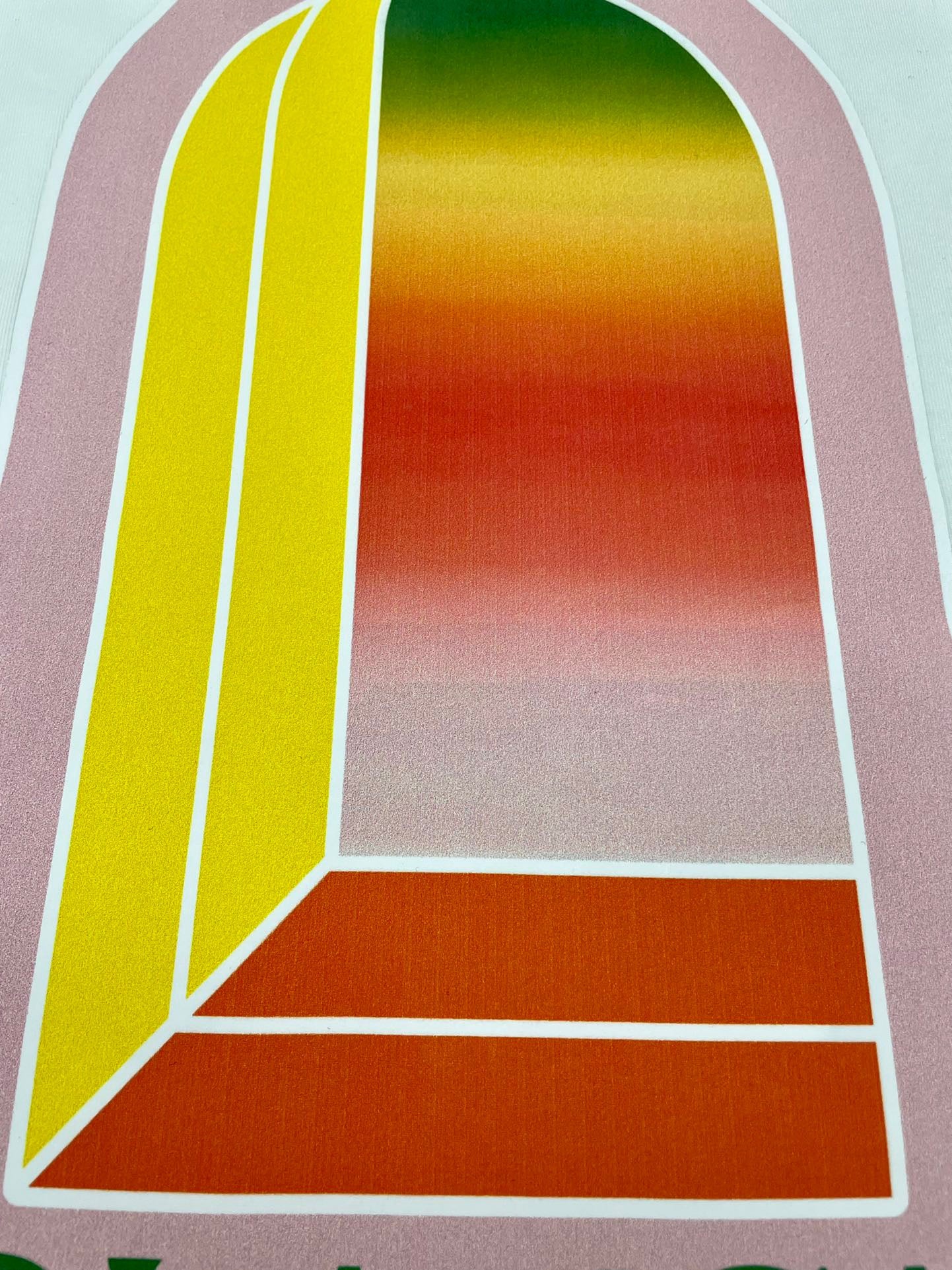 تي شيرت أبيض وأسود