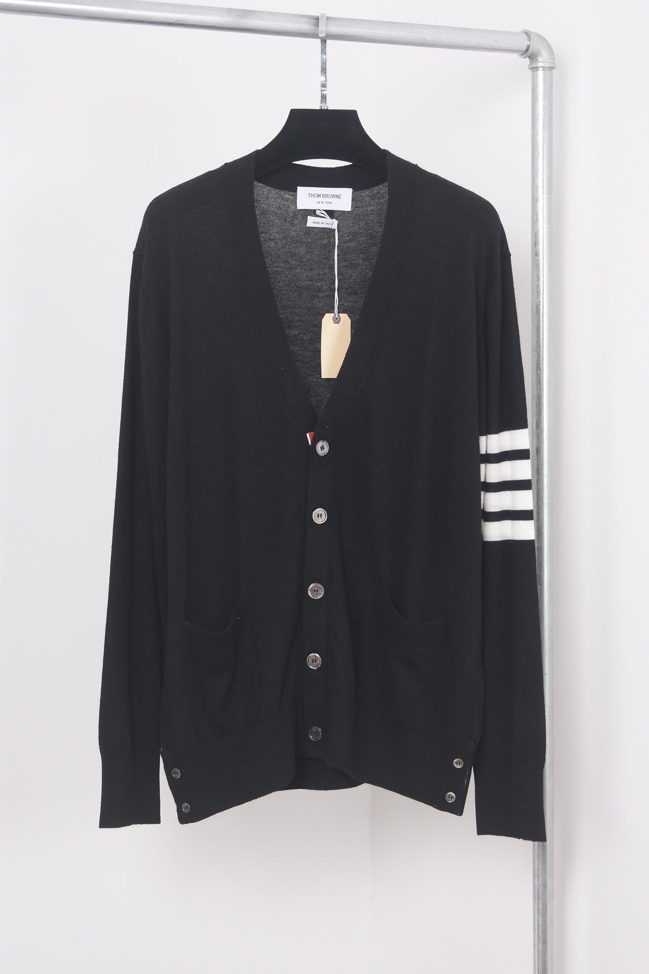 Schwarze, marineblaue, graue und dunkelgraue Jacke