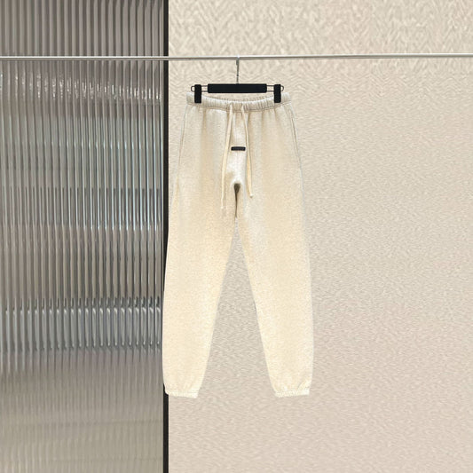Pantalón blanco y negro