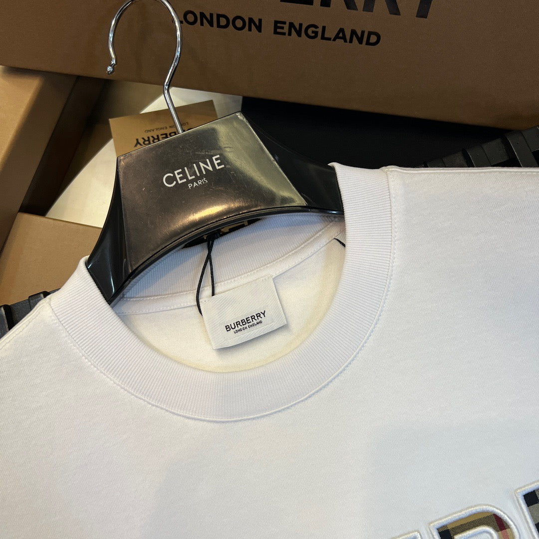 Black and White T-shirt - FashionHype.xyz