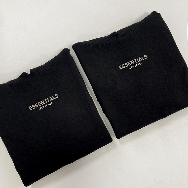 Schwarzer Hoodie