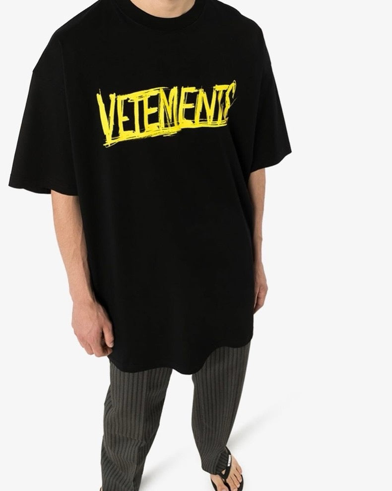 Mehrfarbiges T-Shirt