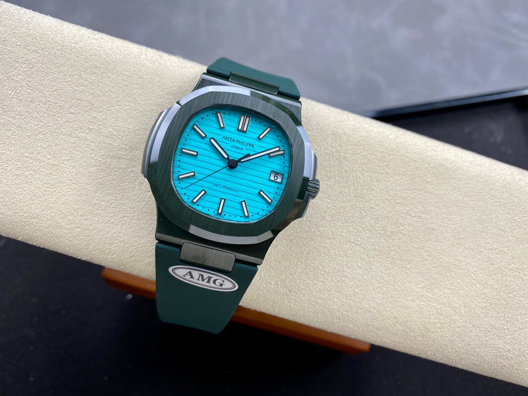 Grüne Uhr