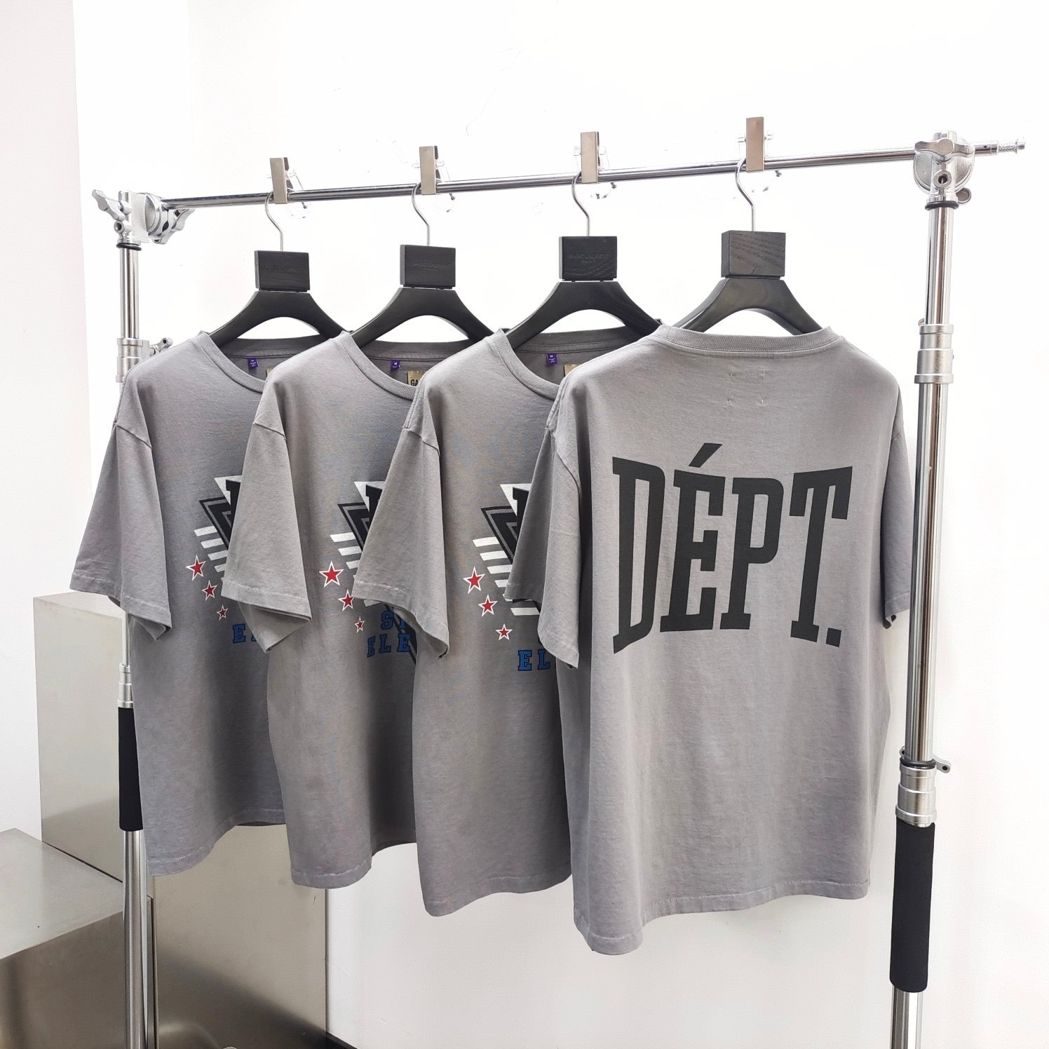 Graues T-Shirt