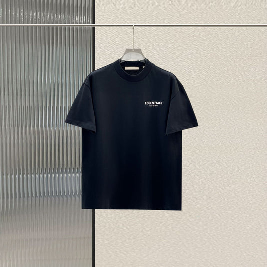 Camiseta negra y gris