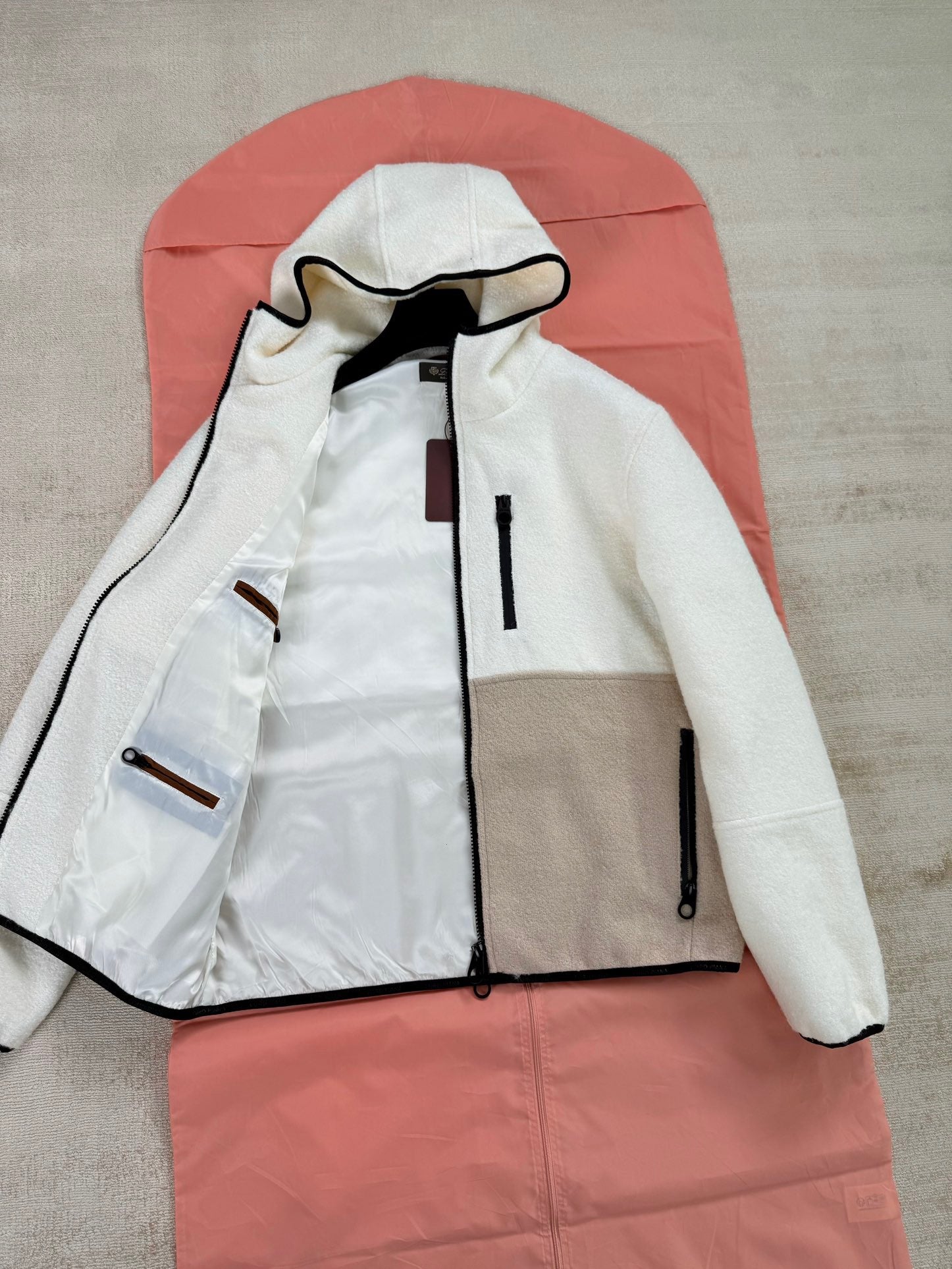 Mehrfarbige Jacke - Größe XL