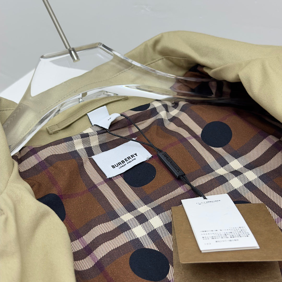 Khaki Jacke