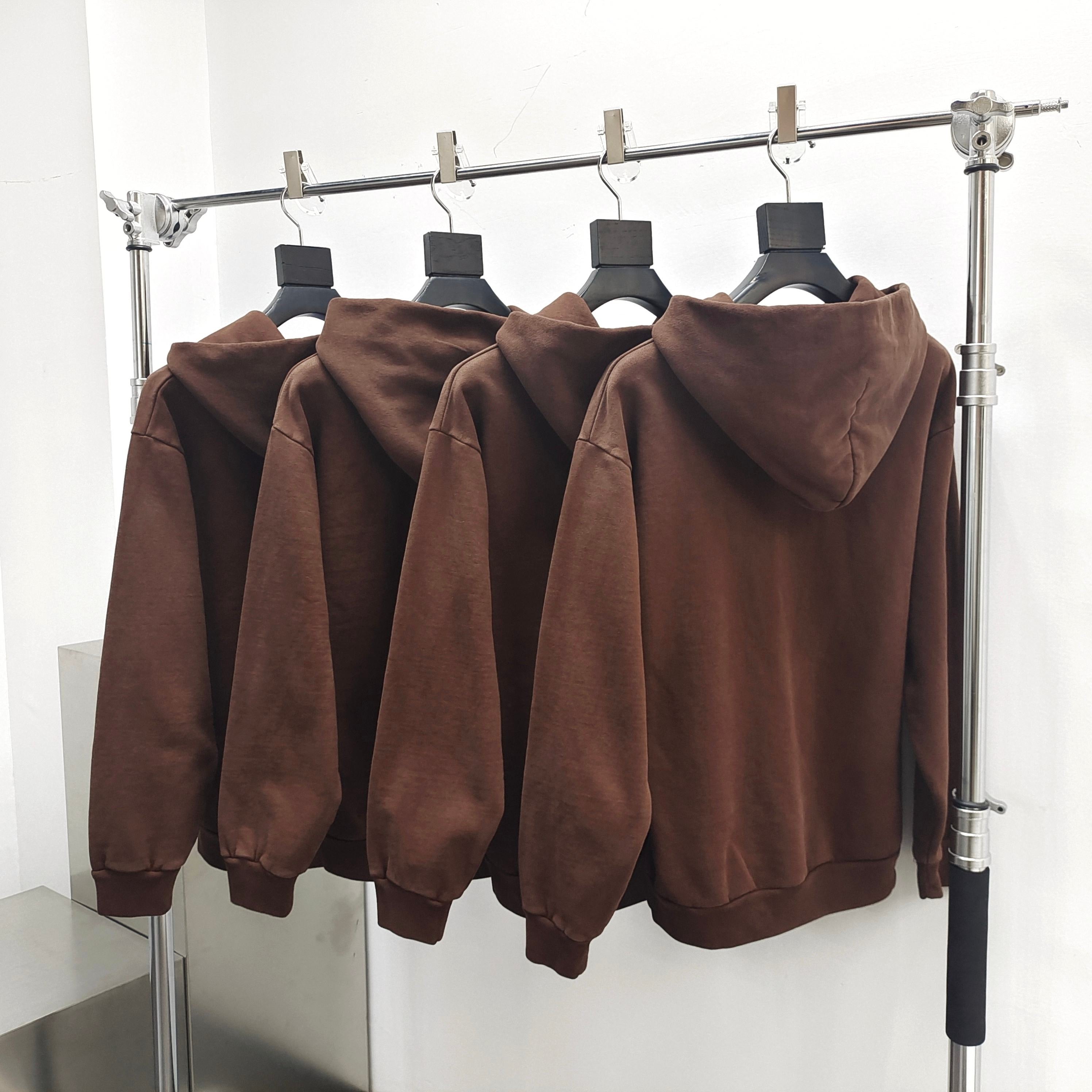 Brauner Kapuzenpullover