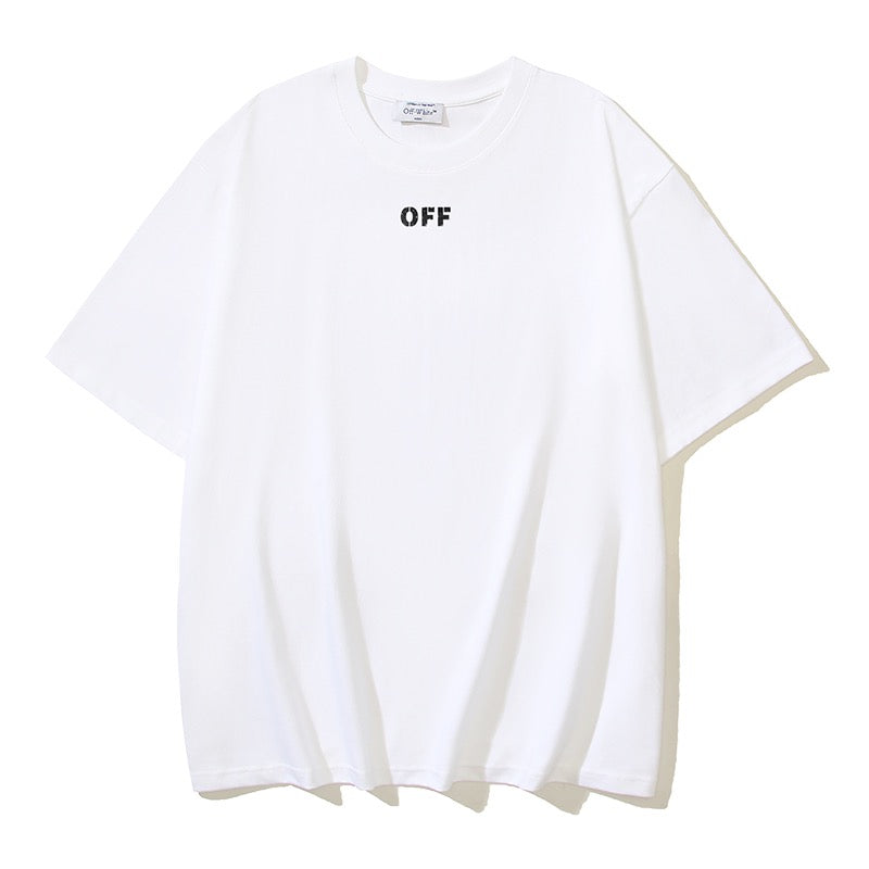Rotes, schwarzes und weißes T-Shirt