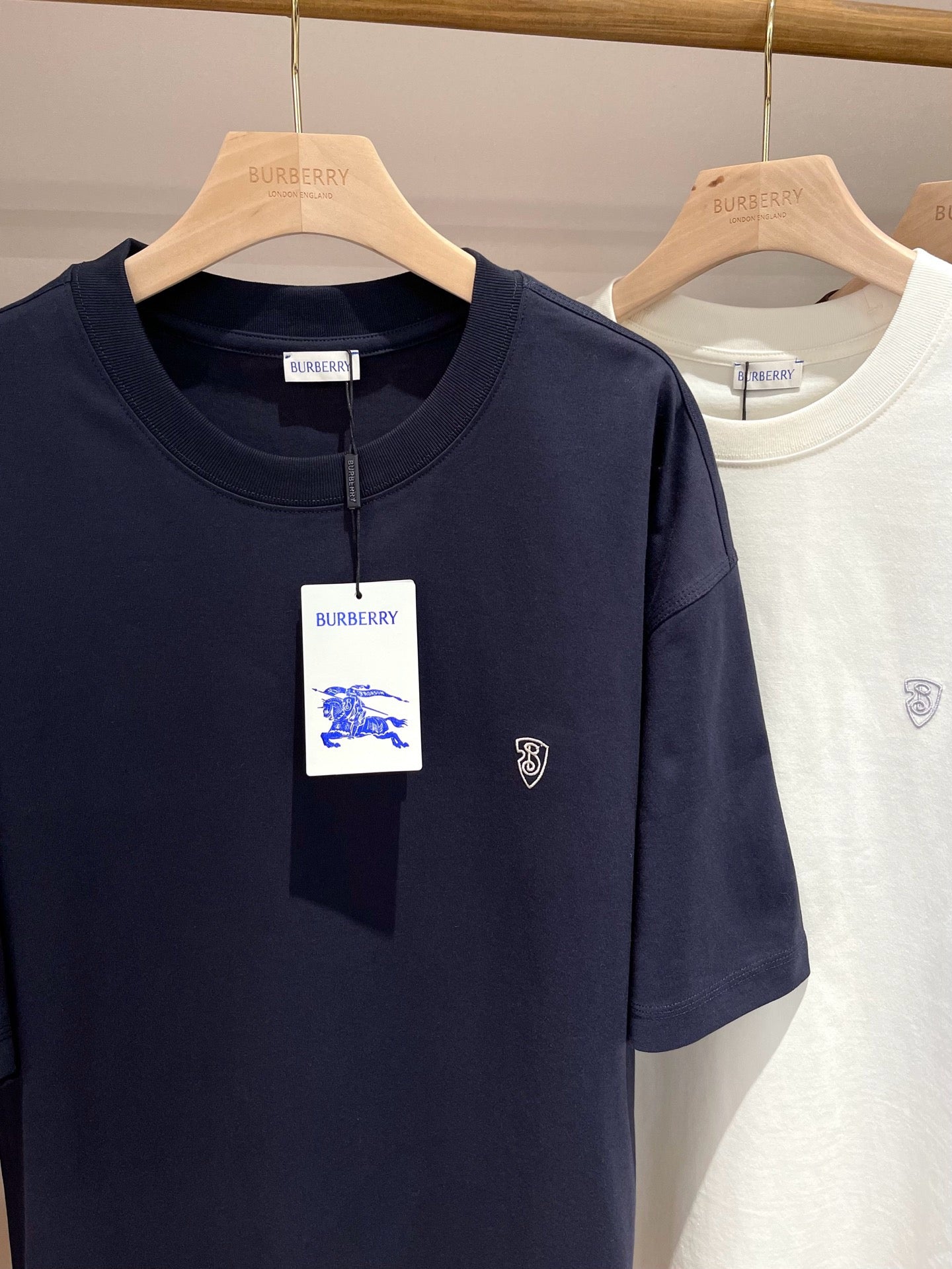 Mehrfarbiges T-Shirt