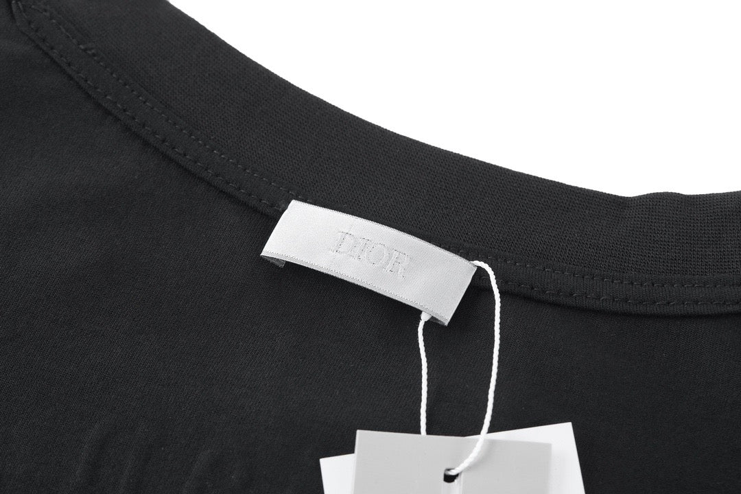 Black and White T-shirt - FashionHype.xyz
