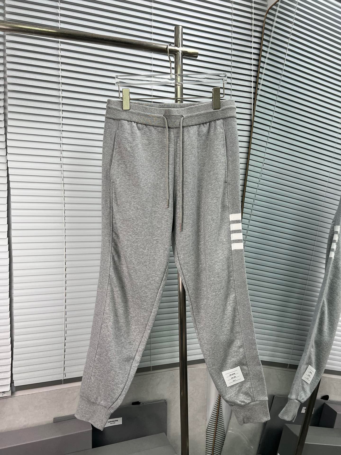 Mehrfarbige Hose