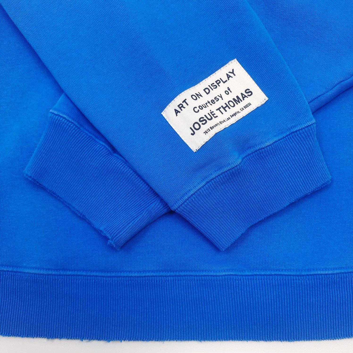 Himmelblauer Hoodie